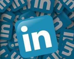 How does LinkedIn work? Insight into LinkedIn Business model and Revenue Model of LinkedIn